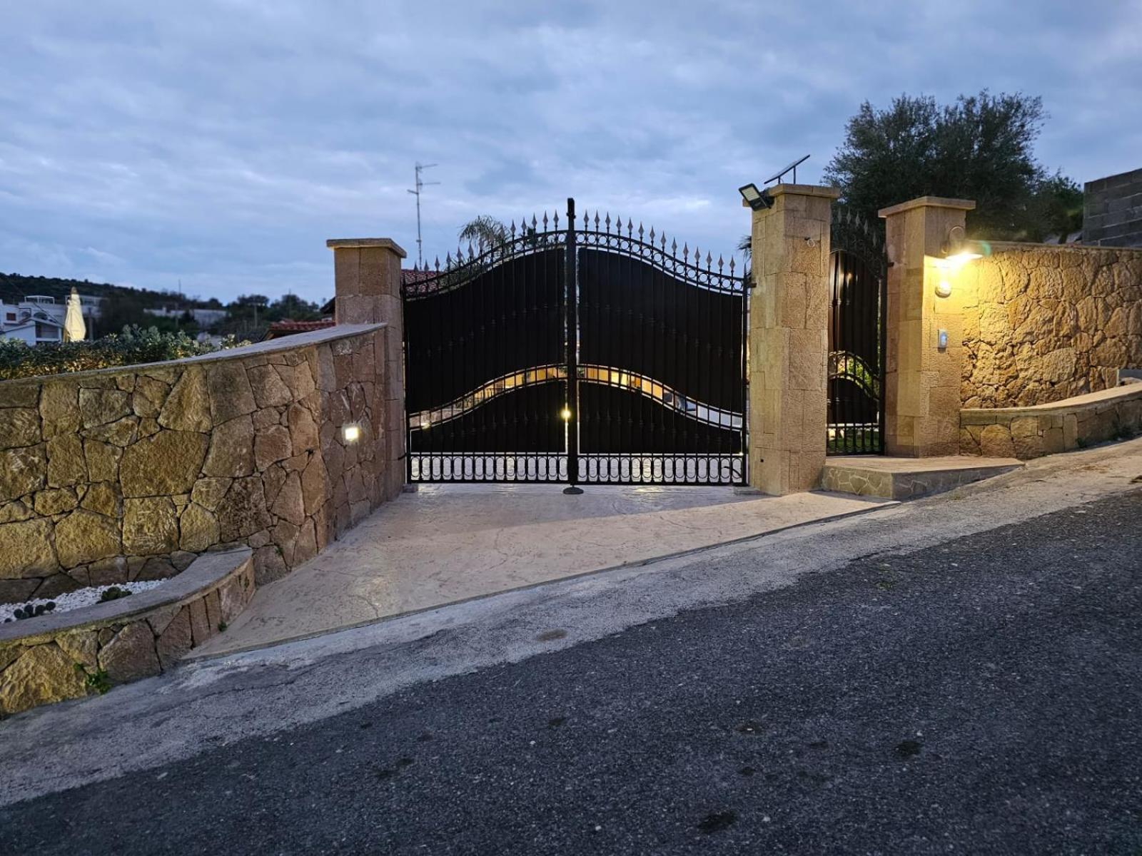 Casa Maya Brucoli Eksteriør bilde